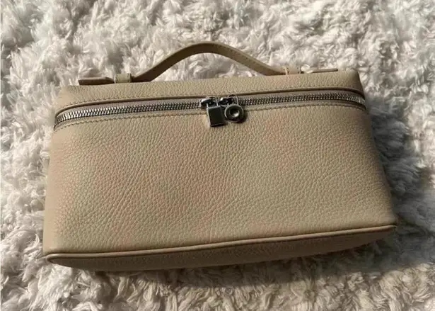 NWT Crossbody Purse Convertible Clutch Top Handle Removable Adjustable Strap Tan Gray