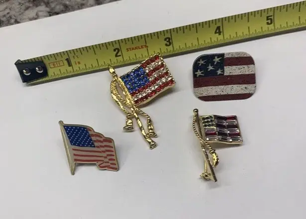 Lot Of 4 Costume Brooch Pins Red White & Blue American Patriotic, Flags Etc