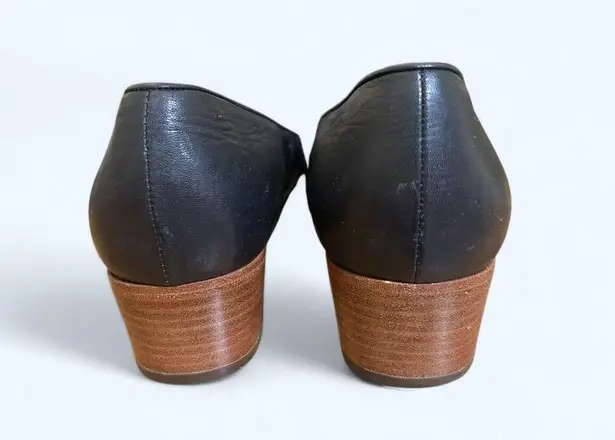 Mario Valentino Vintage Black Low Heeled Cut Out Loafer Dress Shoes size 39.5