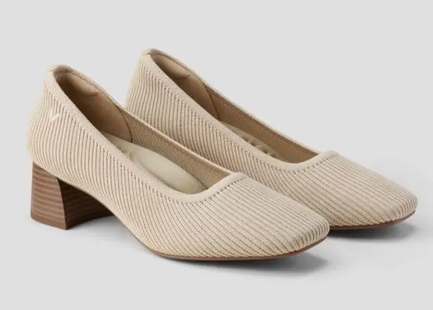 Vivaia Melody Pro Square Toe Almond Knit Chunky Heels Size 9.5