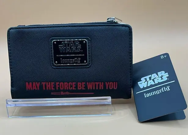 A Very Cool Beautiful Rare Disney Loungefly X Star Wars NWT snap Zip Wallet Black