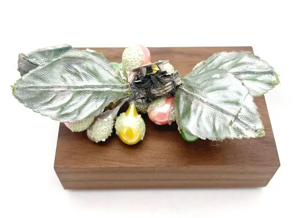 Vintage Shoe Clips Buckles Pastel Faux Pearl Frosted Floral Spray 1940s 1950s Pink