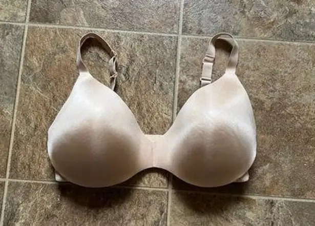 SKIMS Wireless Form Pushup Plunge Bra Size 38DDD
Sand