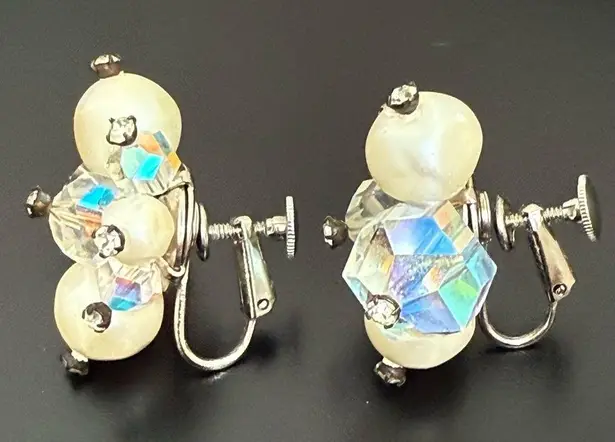 Vintage LAGUNA AB Crystals Aurora Borealis Faux Pearl Cluster Beads Earrings 14g White