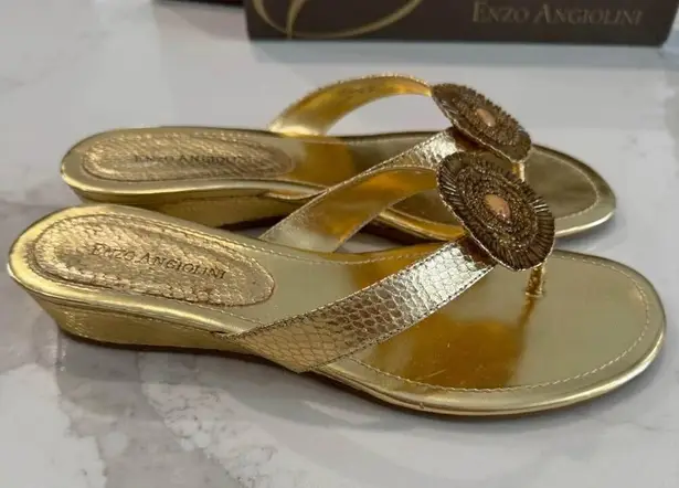 Enzo Angiolini Eanetta Sandals Women's 8 Stacked Wedge Heel Jeweled Beaded Gold