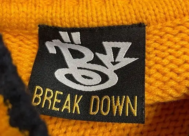 Vintage Yellow Knit "Fat Albert" Sweater with Matching Beanie Blue Size M