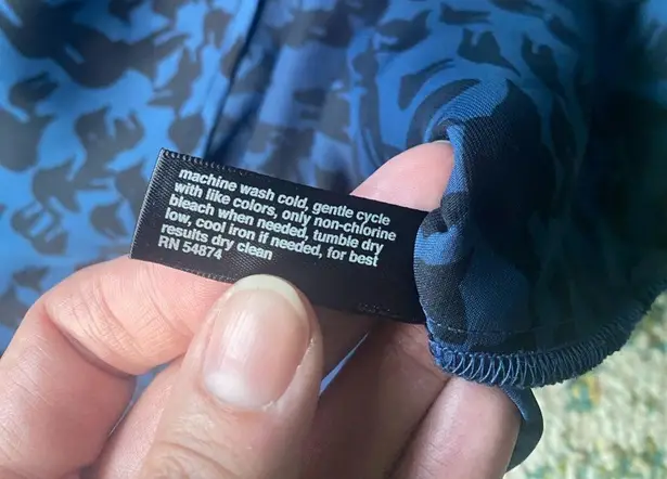 Forenza Vintage 90s blue print silky long sleeve cut out blouse, size small