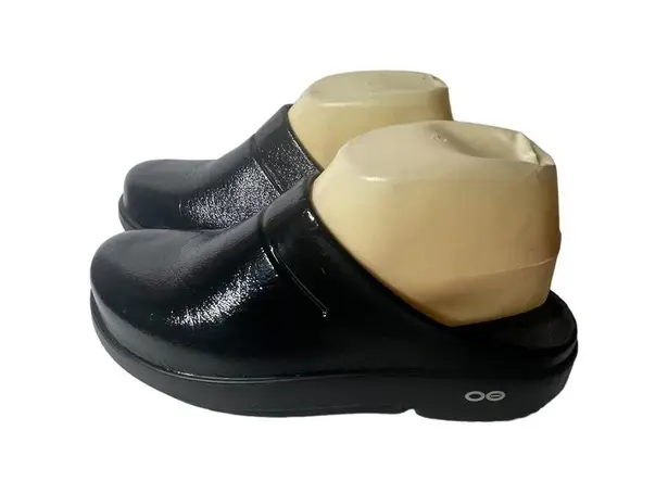 OOFOS Oocloog Luxe Black Clogs Sandals Mules Waterproof Size M7/W9/EUR 40