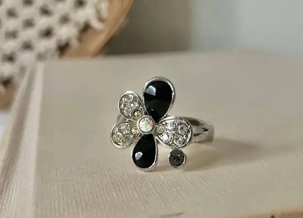 Boutique Black Silver Rhinestone Flower Ring “Trudie” Glam Classic Dark Femme Beautiful Jewelry