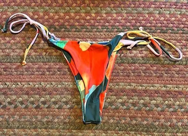 NWOT COLORFUL ABSTRACT SIDE TIE SEXY THONG BIKINI BOTTOM Size undefined