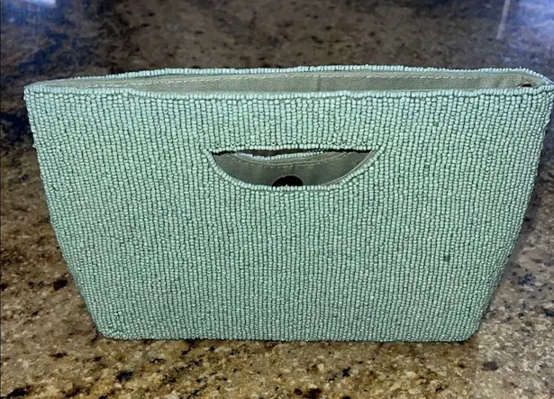 Antik Kraft | Beaded Clutch w/ Crossbody✨