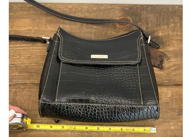 Liz Claiborne Black Croc Embossed Crossbody Shoulder Bag Purse Pink inner lining - Image 7