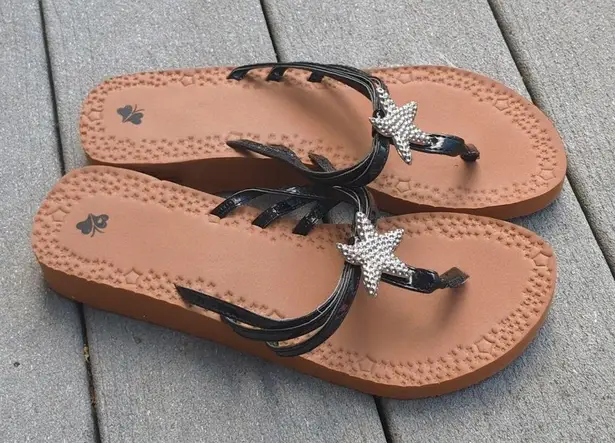 Fashion Bug NWOT  Sparkle Star Fish Foam Wedge Flip Flops