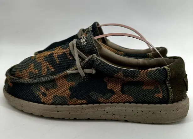 Hey Dude Wally Camouflage Sneakers Lightweight Elastic Laces Green Y4 L5