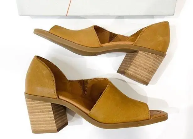 Sole Society  leather wooden block heels with MINOR FLAW