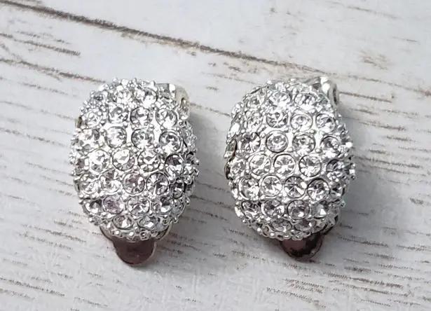 Vintage Clip On Earrings