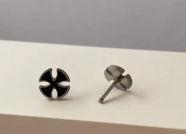 Titanium Steel Cross Stud Earrings for Men Women,Cross Earrings,Unisex Earrings Black