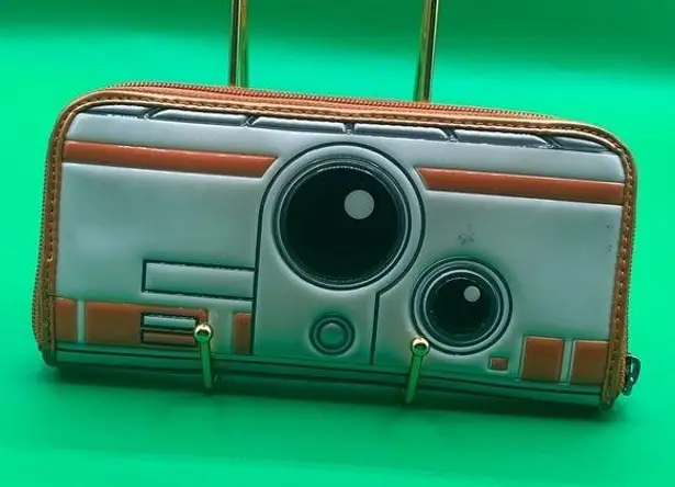 Lounge Fly A Disney X Star Wars The Force Awakens BB-8 Wallet Zip Around