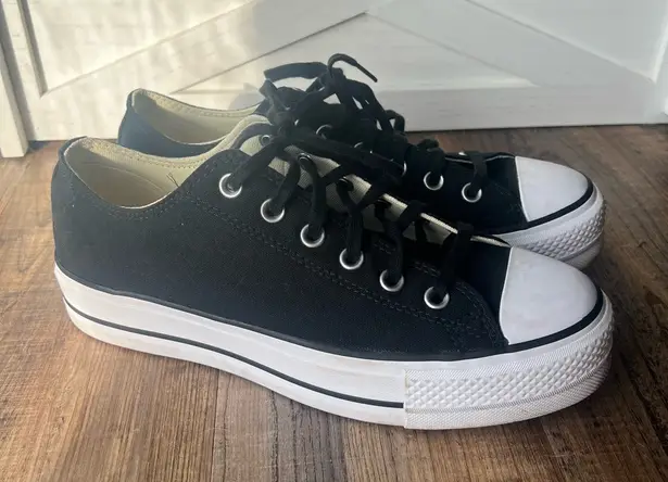 Converse Chuck Taylor All Star Lift Low Top Sneakers Black/White Women Size 9.5 Black