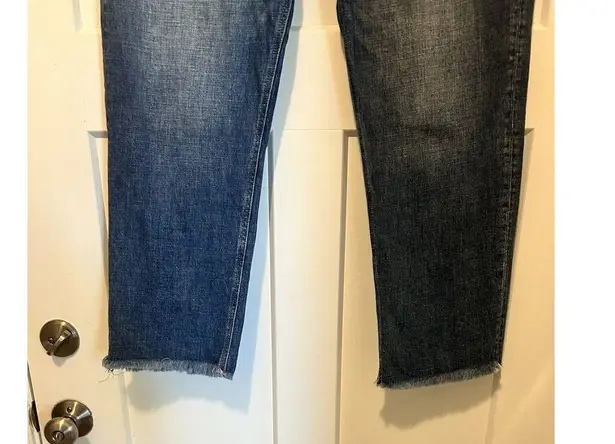 KanCan Mid Rise Straight Leg Jeans Size 13/30 Dark Wash Stretch Denim Frayed Hem Blue