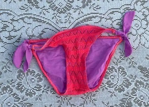 Hula Honey Women’s pink and purple bikini bottoms size medium