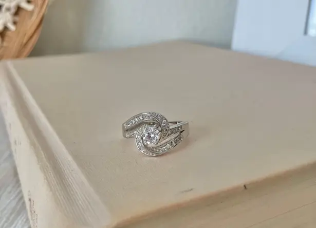 Intertwined Bypass Swirl Silver Round Ring “Aramis” Classic Elegant Glam Sparkly Jewelry