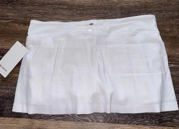 Lululemon  Pleat To Street Skirt Mid-Rise White Size 14 NWT