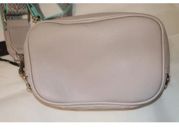 SG SUGU Brooklyn Triple Zip Camera Crossbody Bag with Adjustable Webbing Strap Gray