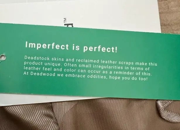 NWT Deadwood Carter Shorts in Sand Overdye, size 32 Tan