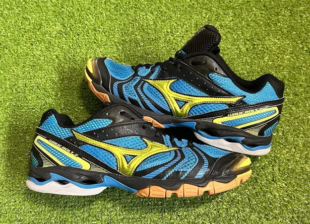 Volleyball Shoes Size 6 Women's Mizuno Wave Bolt 2 Turquoise & Green EUC