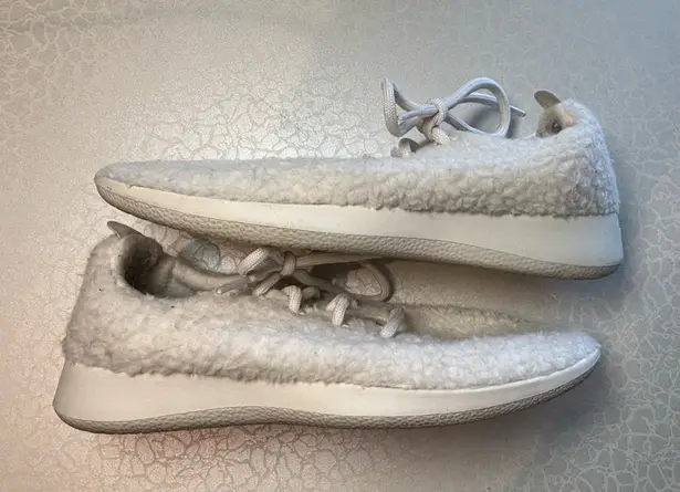 Allbirds | Women's Wool Runner Go - Fluff sneakers. Size: