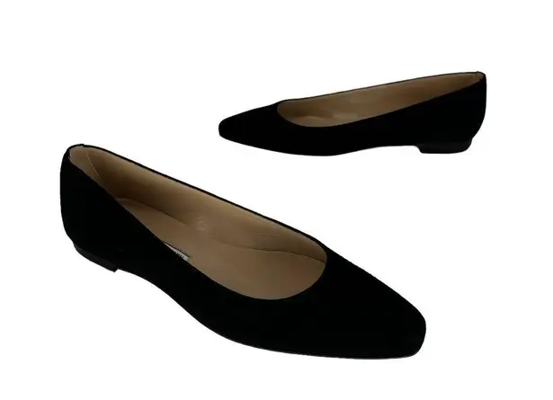 Manolo Blahnik Gelista Suede Ballet Flats in Black