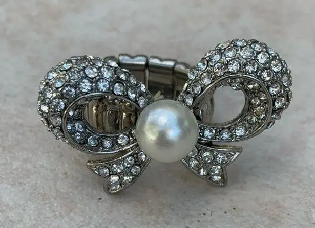 Silver Tone Statement Crystal Bow Pearl Ring