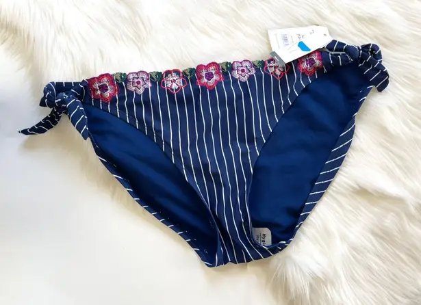 Time & Tru NWT Womens  Floral Bikini Bottoms - L