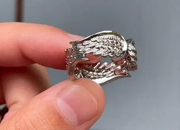 Silver wing ring angel bird wings silver tone nwot size 6