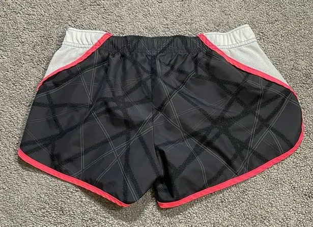 Xersion  Semi Fit Neon Pink & Black Athletic Short | Size S