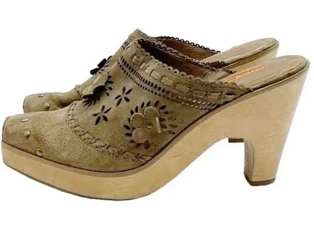 via spiga  Light Brown Suede Laser Cut Floral Suede Studded Mule Women’s Size 6.5