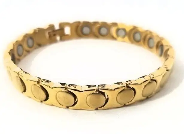 New Stainless steel gold magnetic bracelet 7.5"