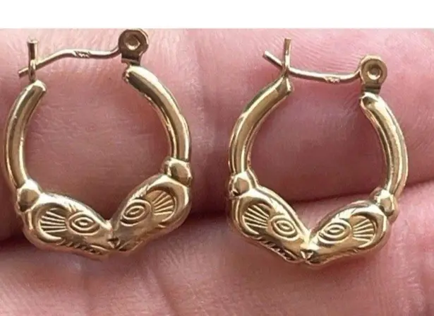 14k Yellow Gold Stamped Ram Head Hoop Vintage Women’s Earrings Hollow
