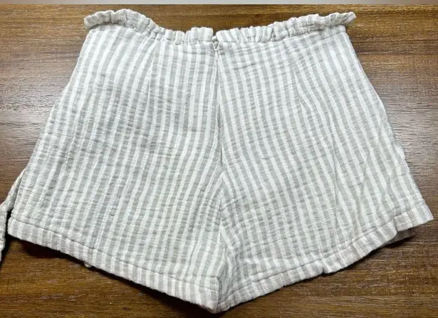 Pink Lily Size S Tan & White Striped Tie Front Skort Shorts