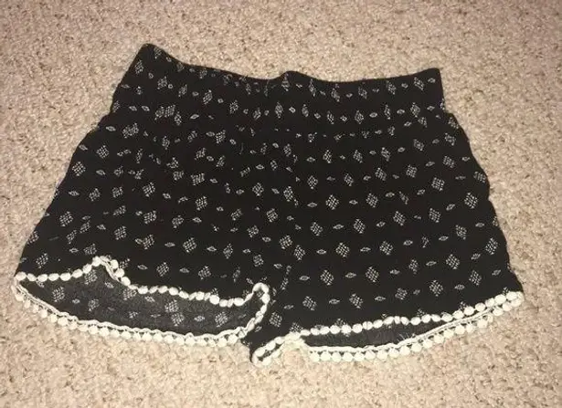 Full Tilt Tillys Black Patterned Shorts