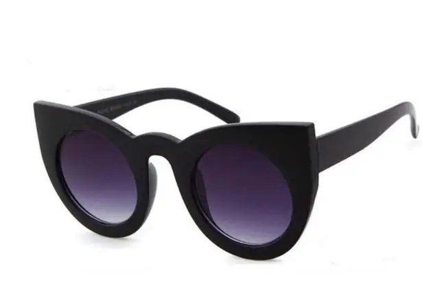 Adewu Matte Black Cat Eye Sunnies