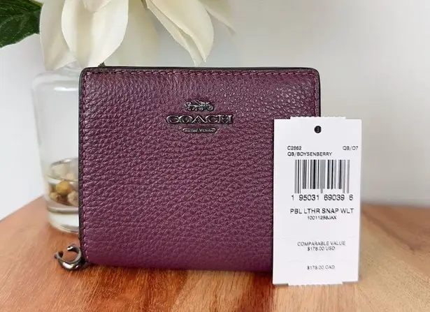 Coach NWT  Leather Snap Wallet