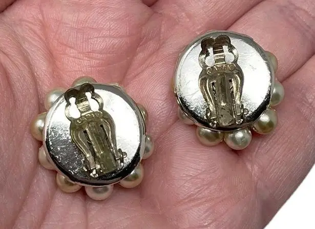 Vintage Signed Japan Gold Tone Bead Cluster Clip On Earrings Classy Formal