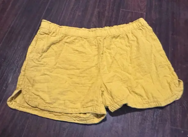 Old Navy  gold oriented shorts size 3x