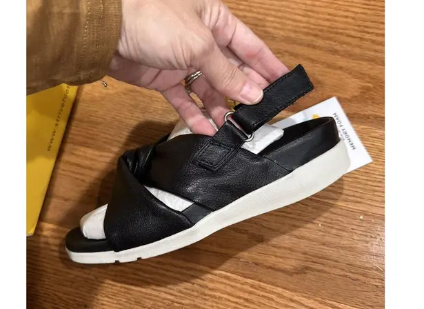 NEW STRIVE Tahiti II Orthopedic Sandal Black Leather Arch Support Womens Shoes 7