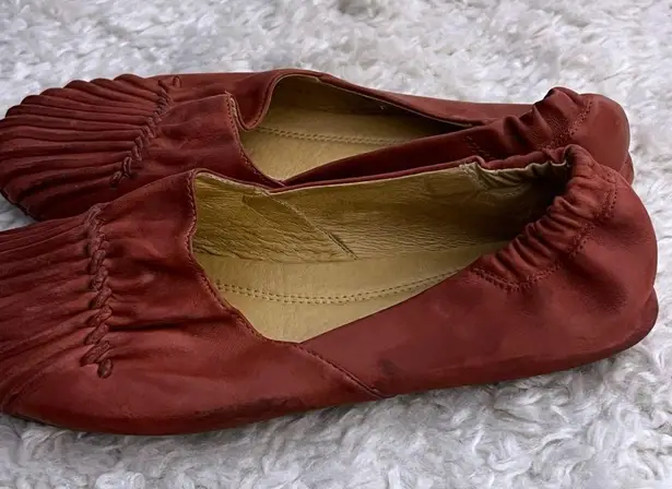 Chocolat Blu  Pleated Leather Slip On Ballet Flat Rust red -Women Size 6