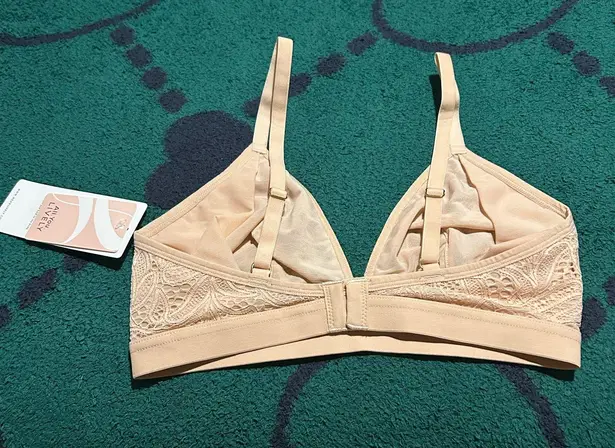 Lively Wireless Lined T