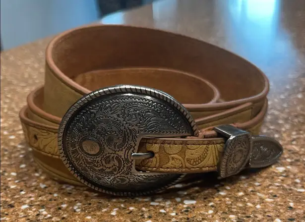 Western conch style buckle Brown Leather Belt size small