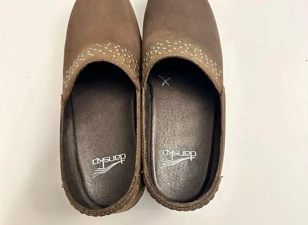 Dansko Women’s Mavis Milled Nubuck Studded Slip On Clog Size EU 37 - US 6.5/7.0